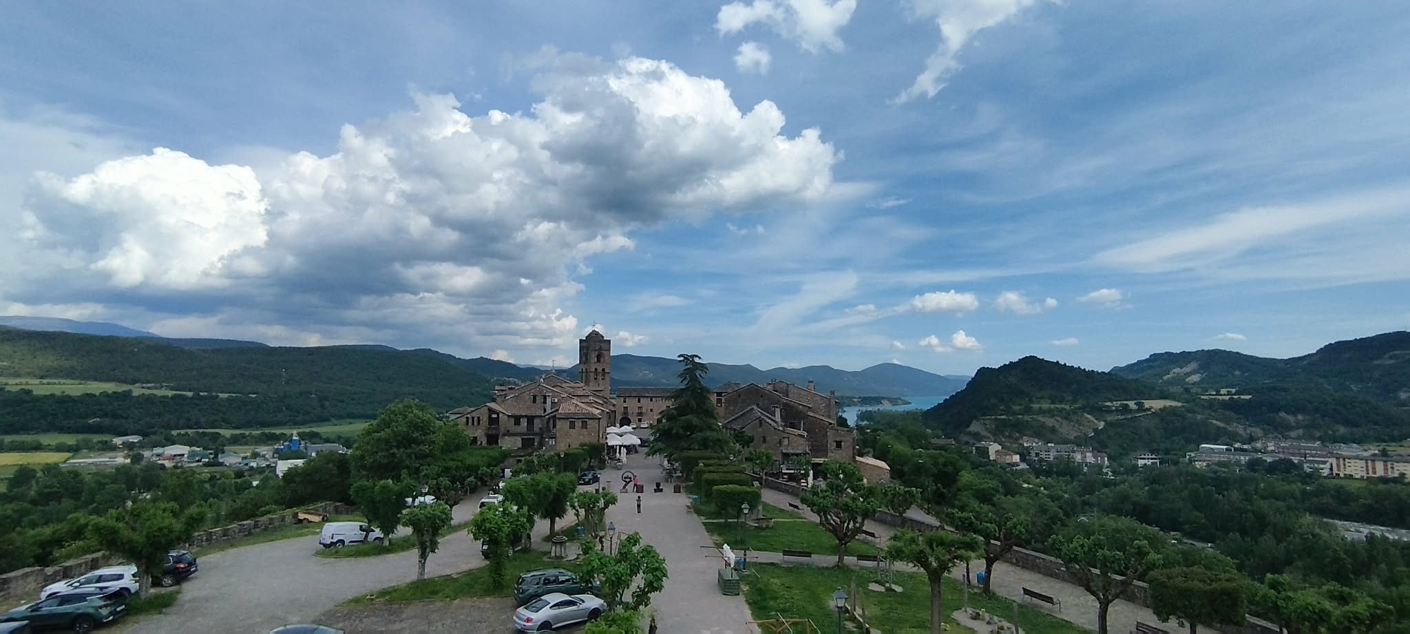 Aínsa — Pyrénées